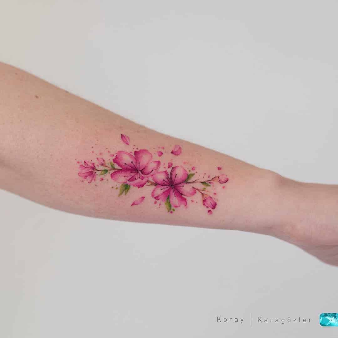 50+ Glamorous Watercolor Tattoo Designs