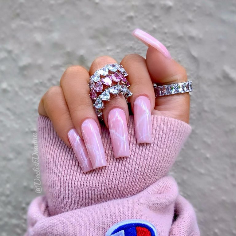 40+ Winter Coffin Nail Designs You Must Try