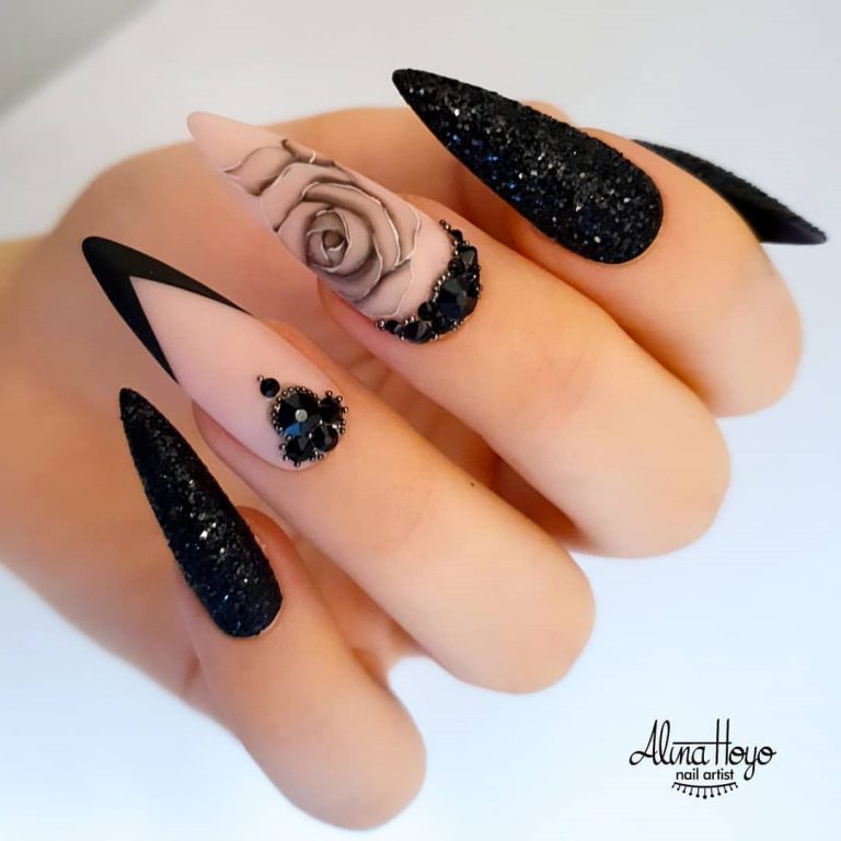 Gorgeous Stiletto Nail Designs 2020 To Copy