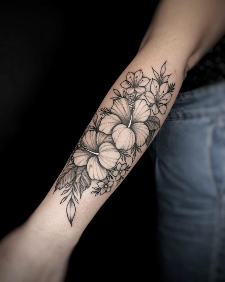 20 Best Hibiscus Tattoo Designs to Inspire You