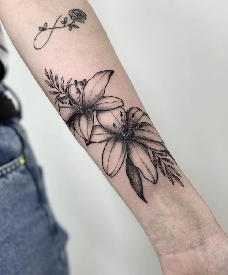 The Best Lily Tattoo and What They Mean