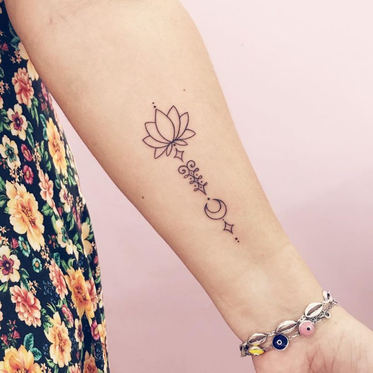 20+ Amazing Lotus Tattoos & Meanings