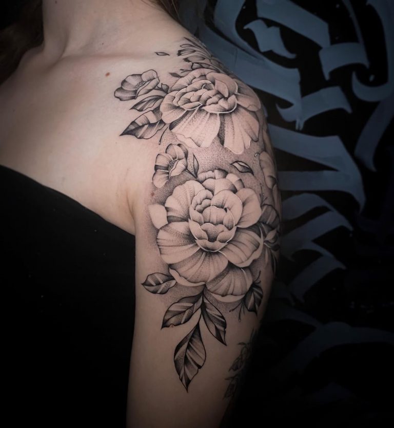 15 Gorgeous Peony Tattoo Ideas and Meanings