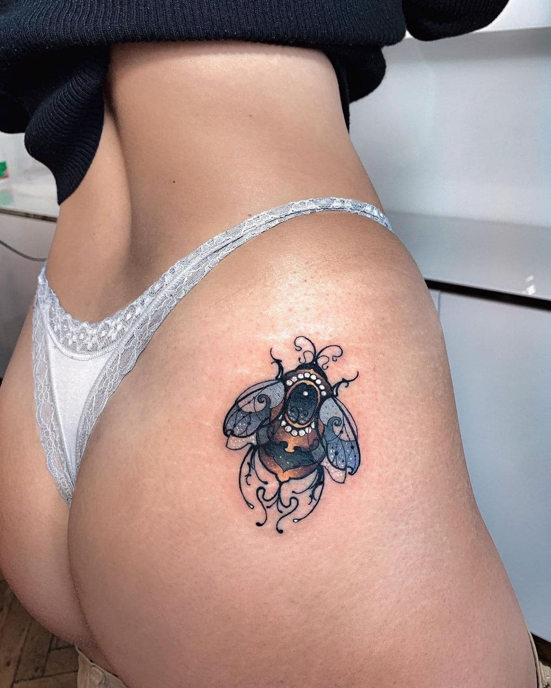 Bumblebee-Tattoo-2020102601