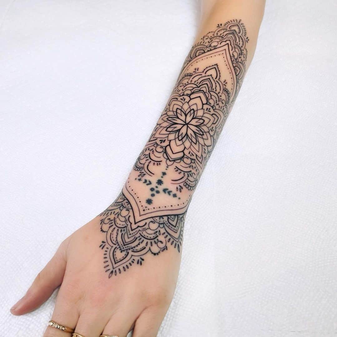 10+ Mandala Tattoo Designs and Meanings