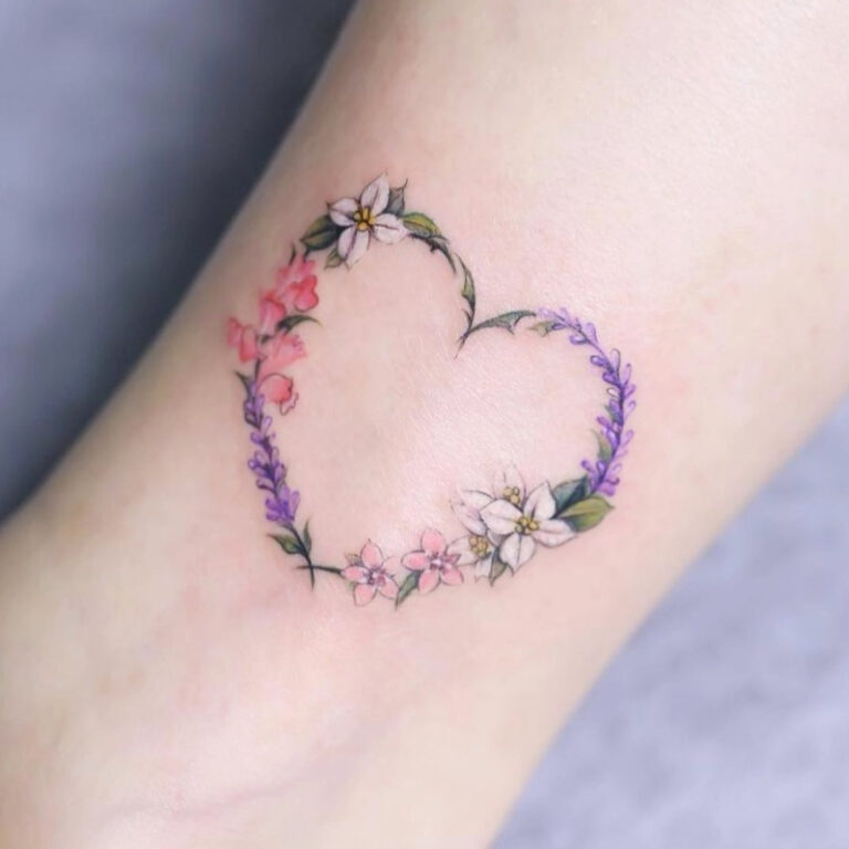 30 Delicate Tiny Flower Tattoo Ideas