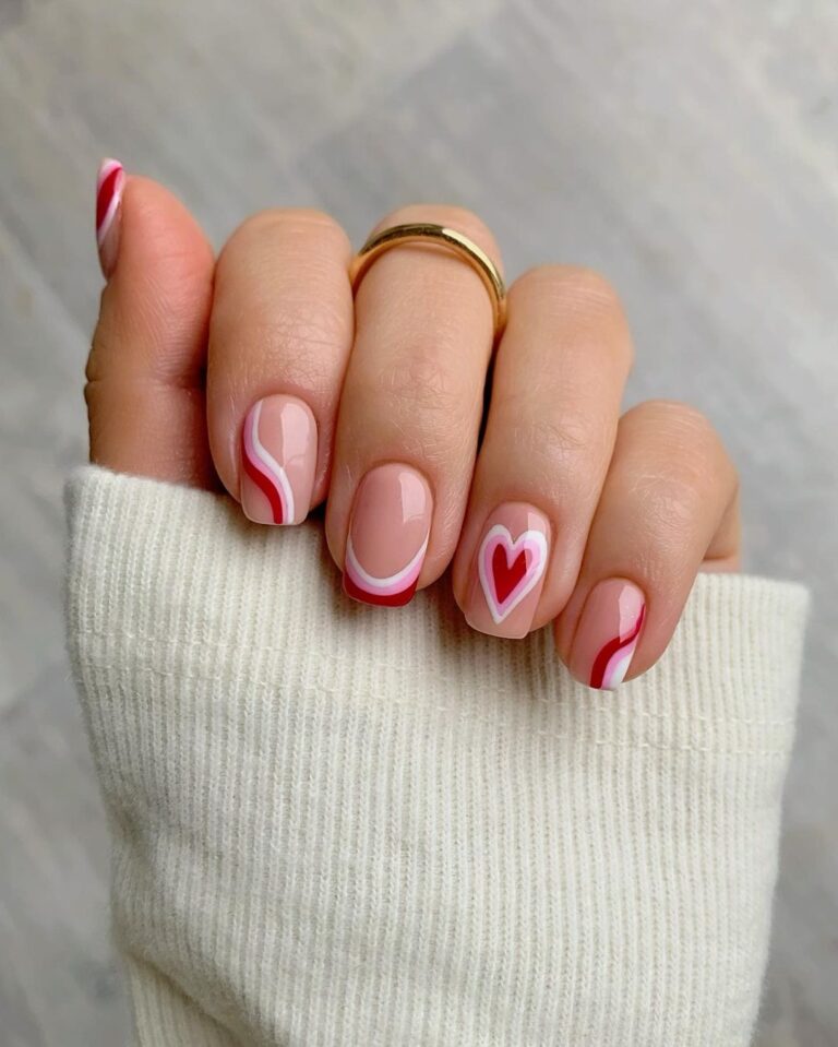 50 Easy Valentine's Day Nails to Copy