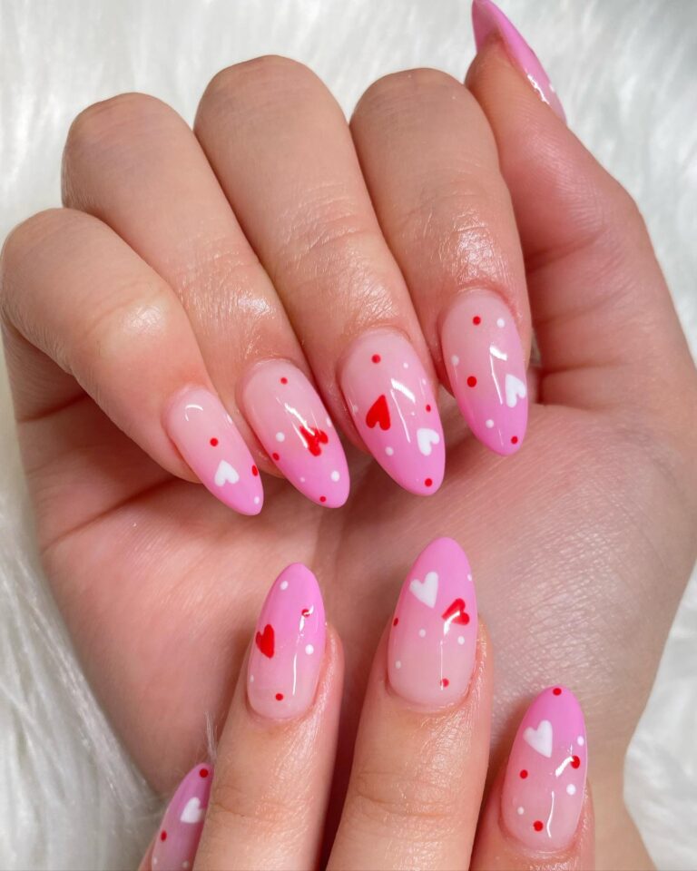 50 Easy Valentine's Day Nails to Copy