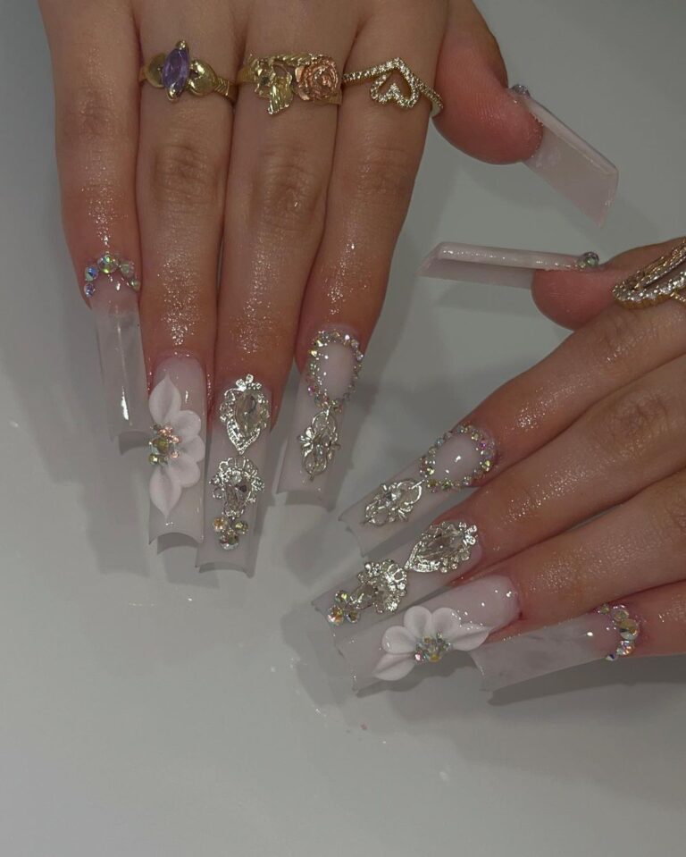 40 Gorgeous Bling Nails to Inspire You