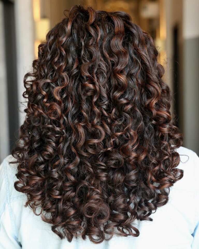  15 Best Curly Hairstyles to Inspire You