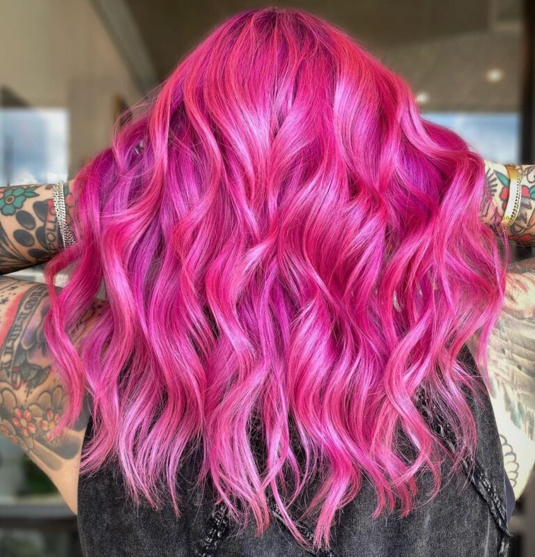 30 Hottest Pink Hair to Inspire You