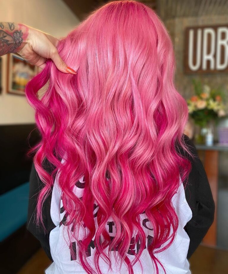 30 Hottest Pink Hair to Inspire You