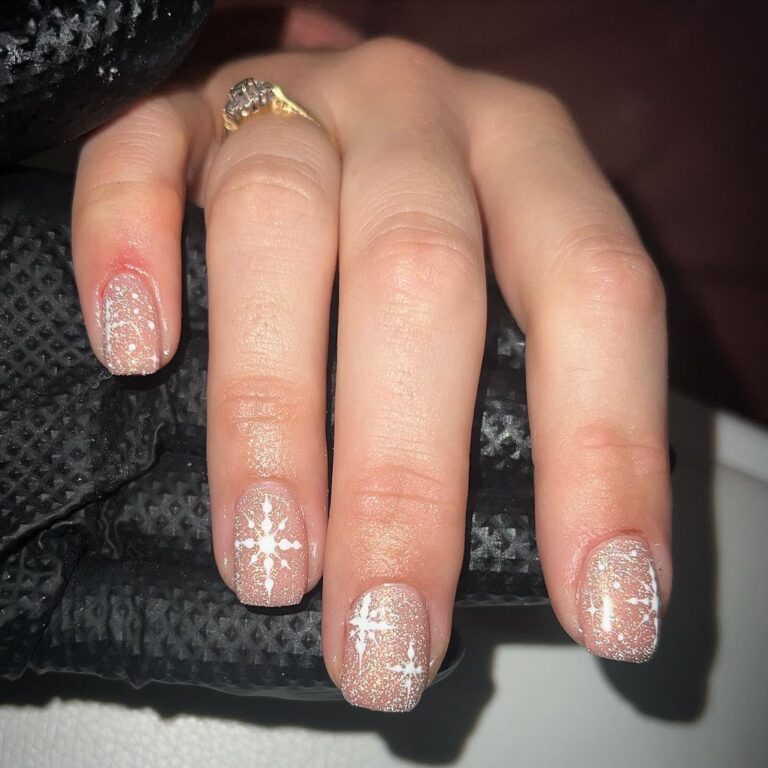 25 Winter 2023 Nail Designs to Inspire You - amazingmindscape.com